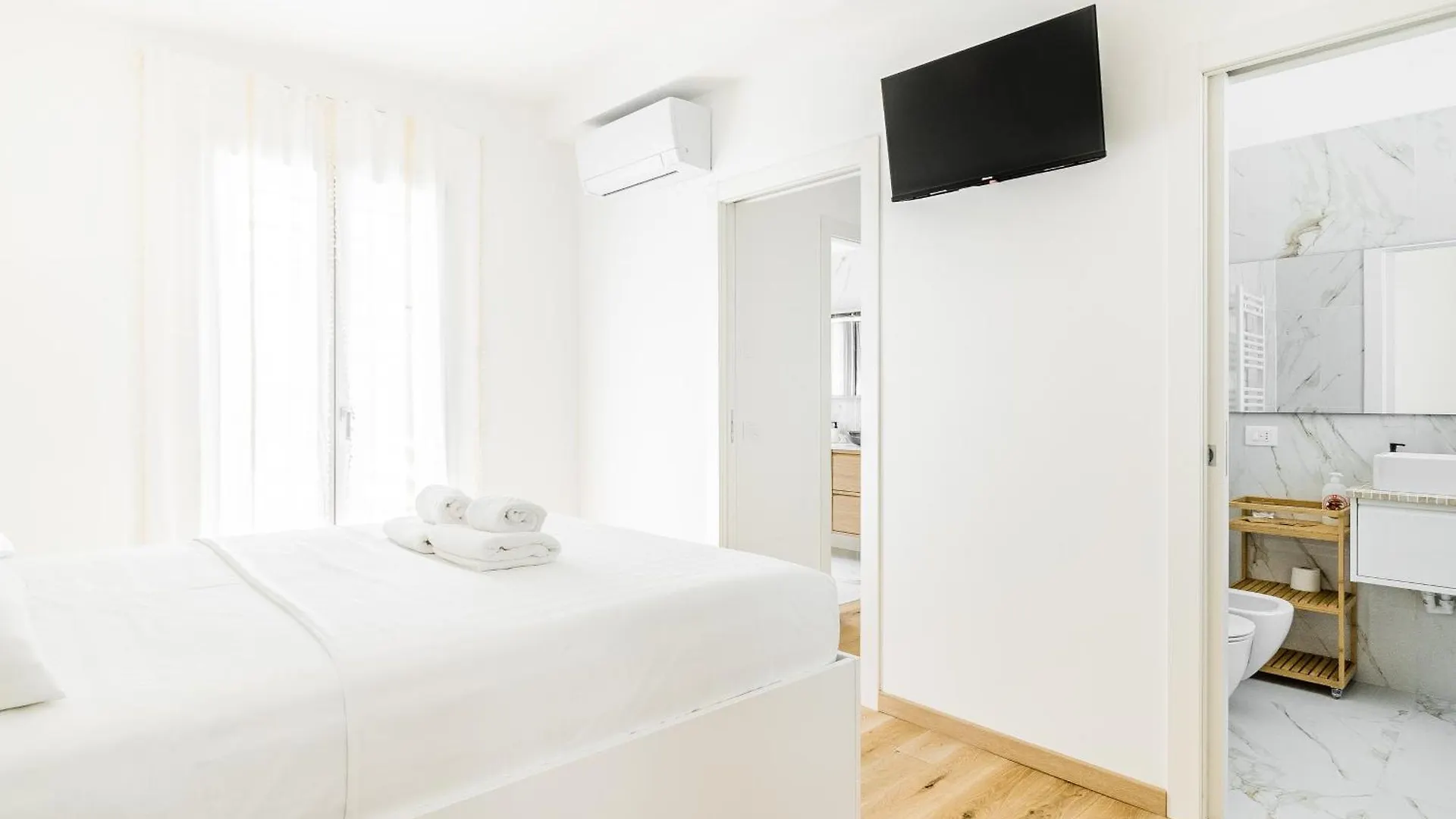 מילאנו Luxury Villa - Exclusive Property With Private Box 0*,