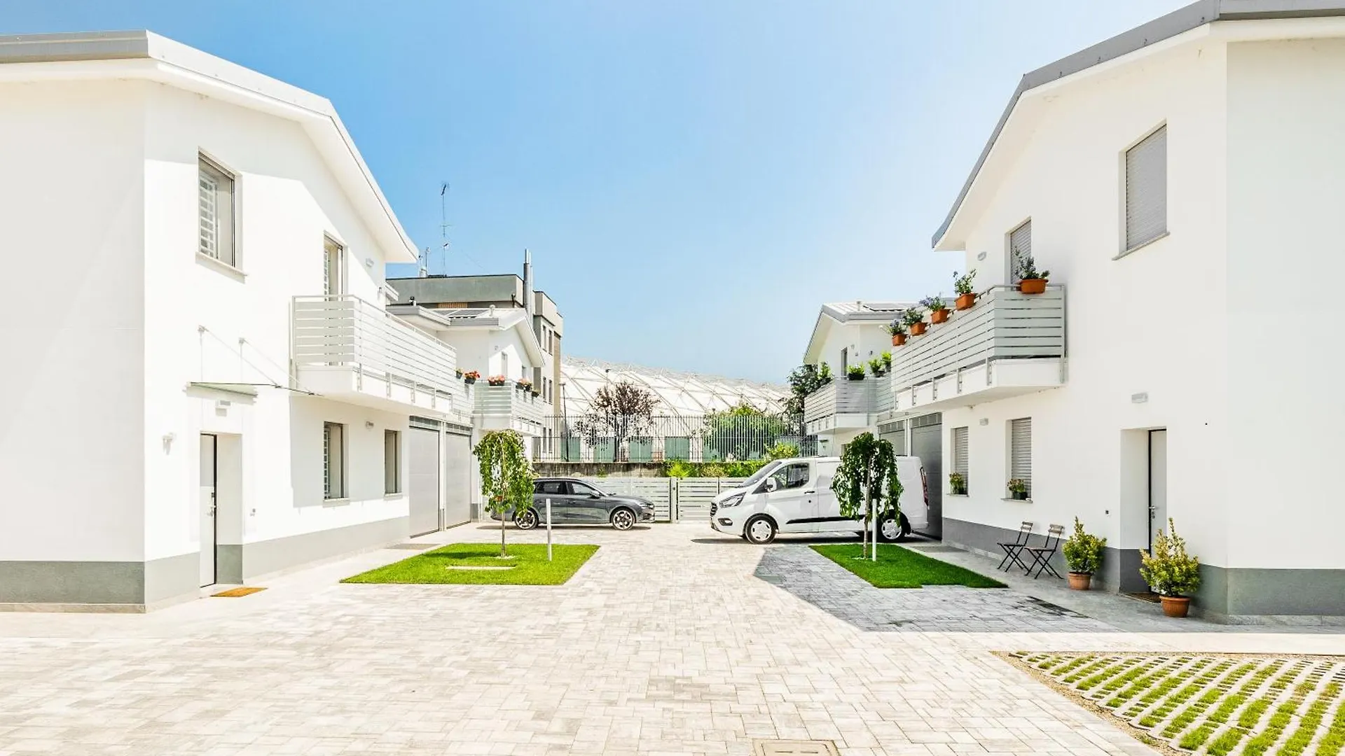 מילאנו Luxury Villa - Exclusive Property With Private Box