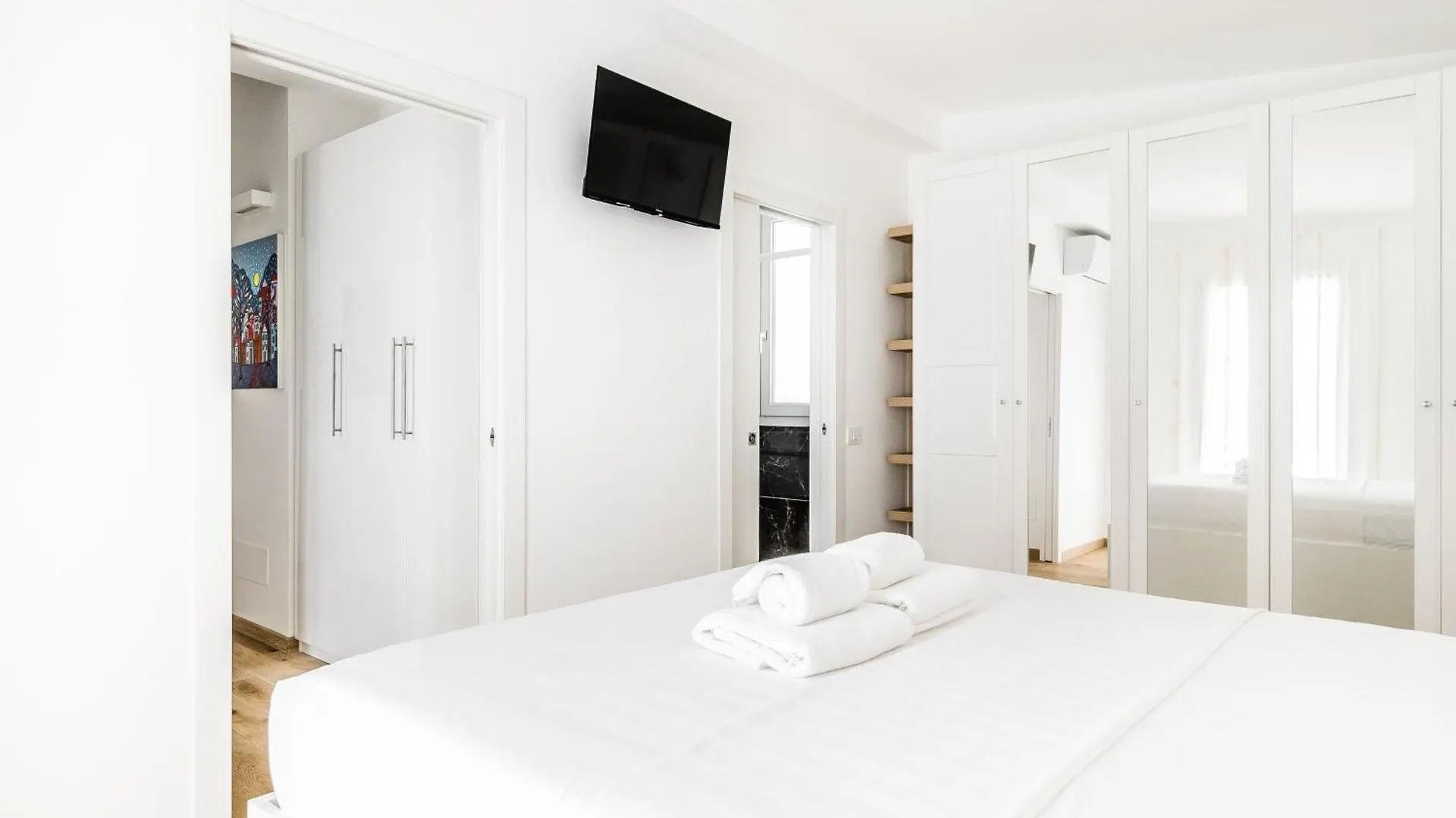 מילאנו Luxury Villa - Exclusive Property With Private Box