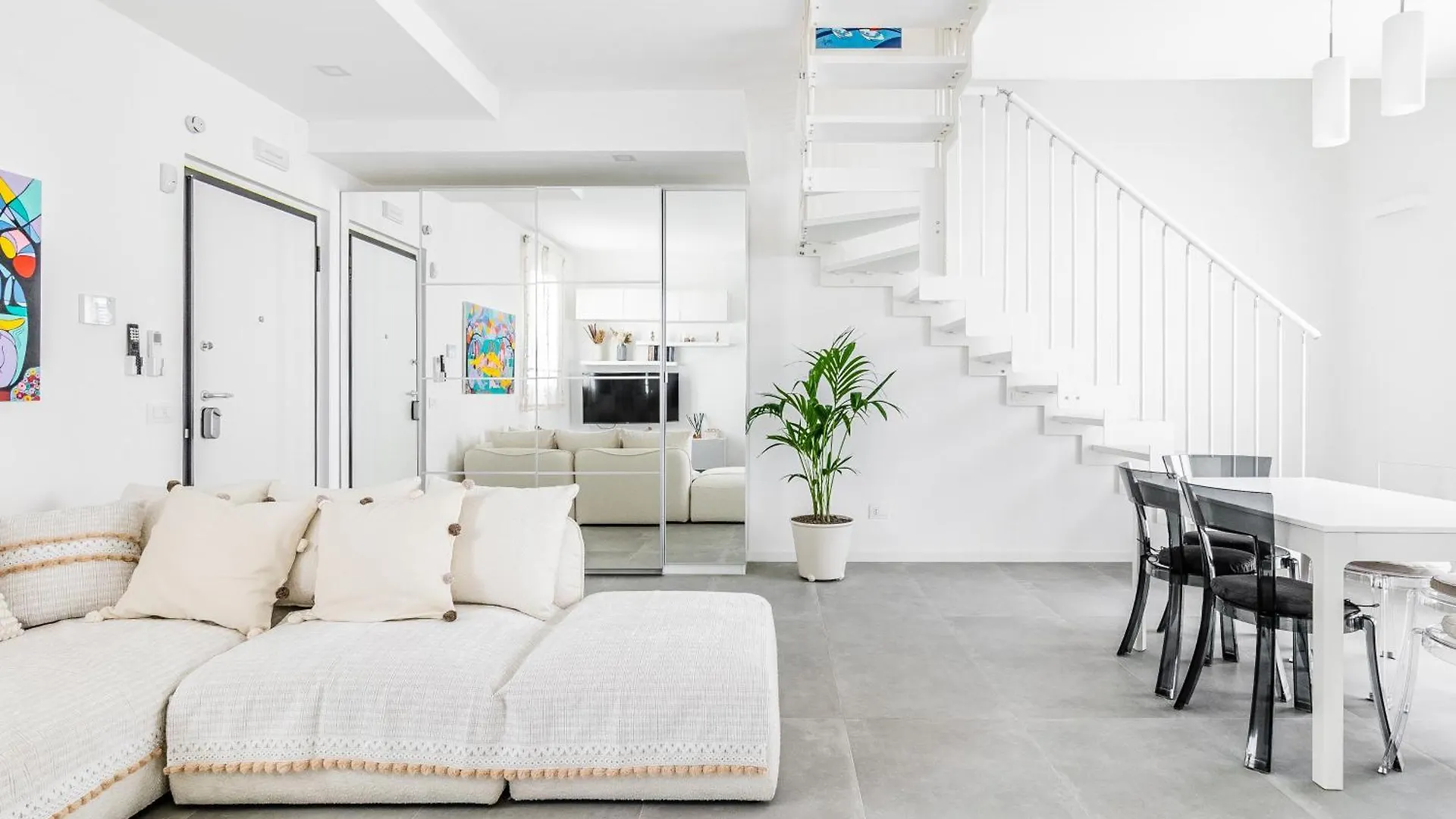 מילאנו Luxury Villa - Exclusive Property With Private Box