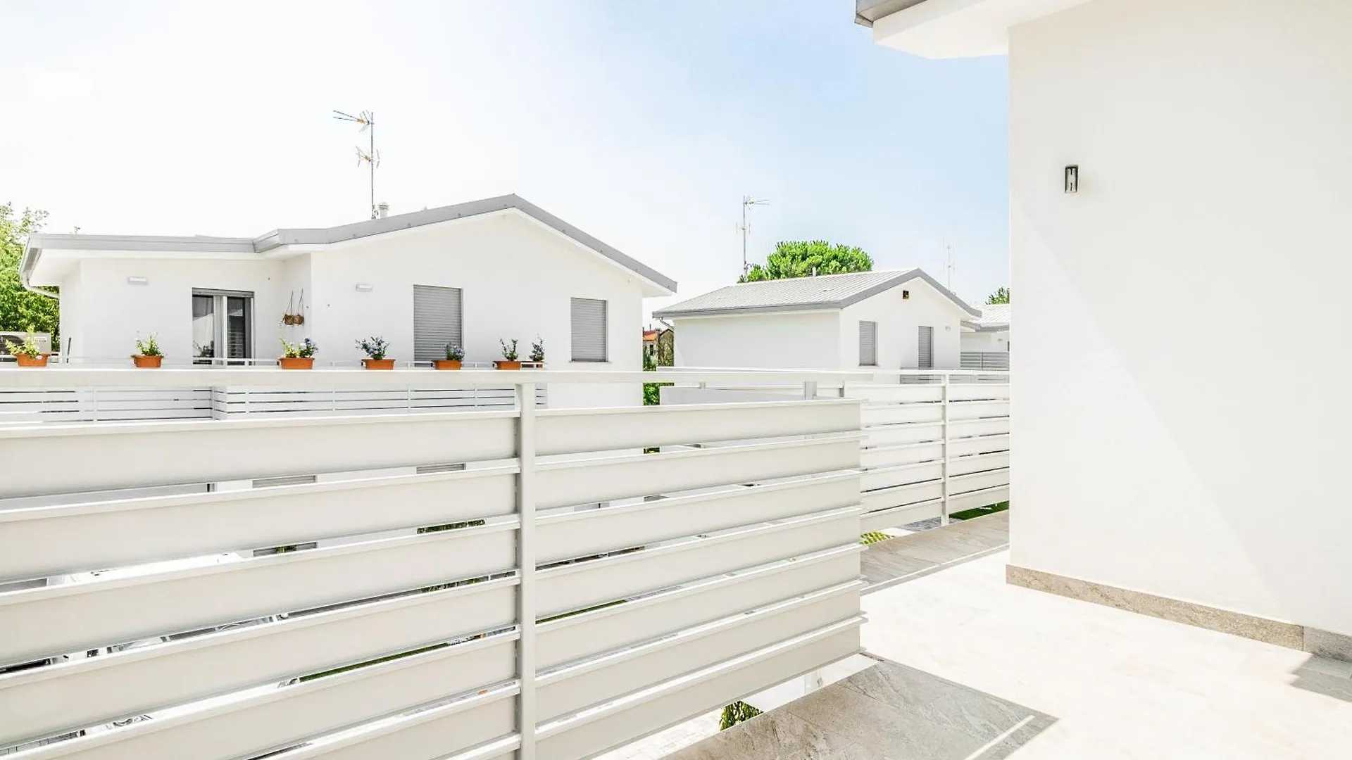 Luxury Villa - Exclusive Property With Private Box Milan