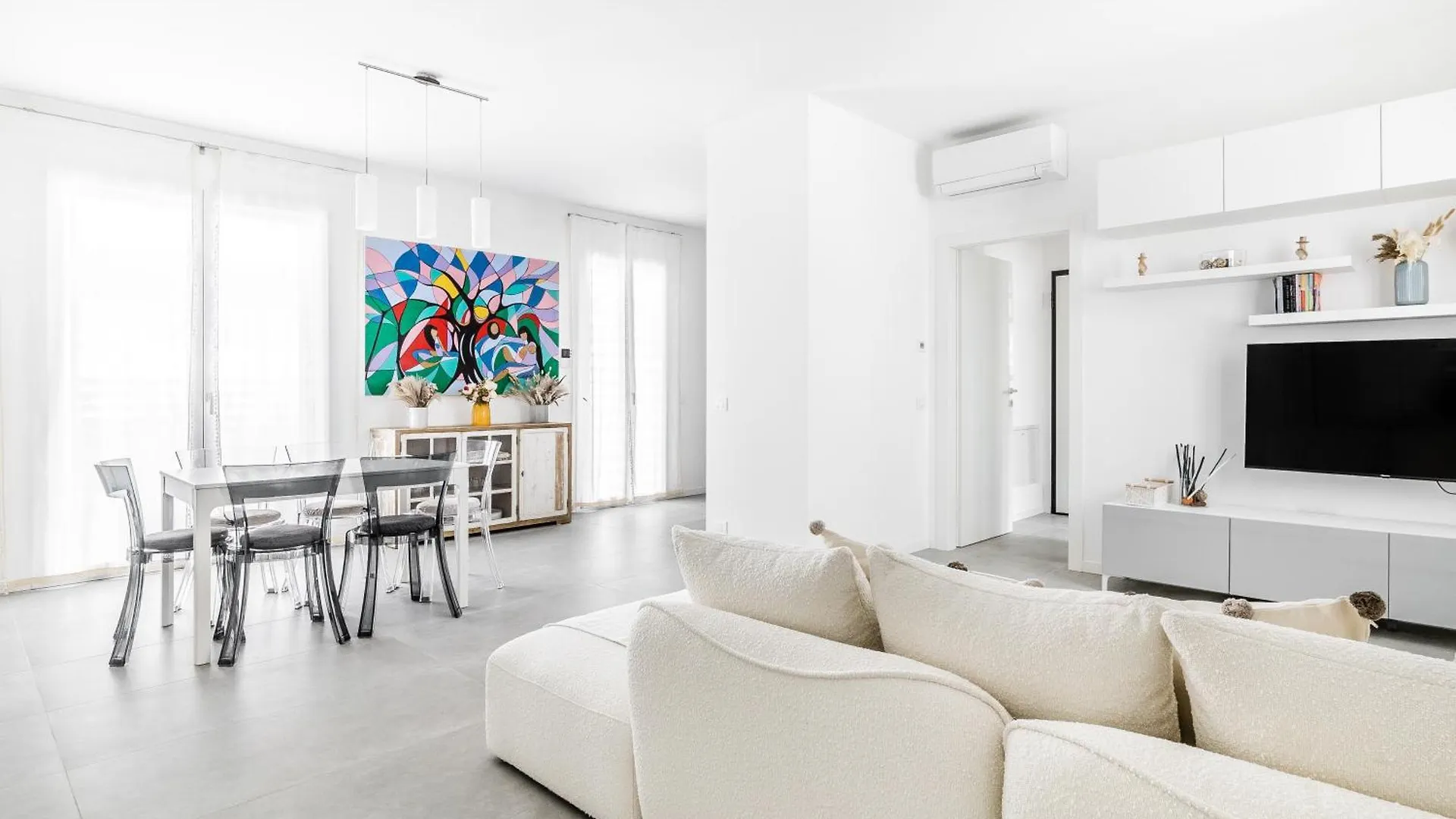 Luxury Villa - Exclusive Property With Private Box Milan